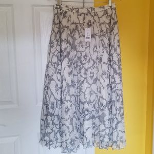 Banana Republic pleated maxi skirt